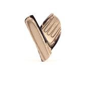 Yoojung Kim: 'Refuse to Disappear 1-4', Brosche aus Bernstein und recyceltem Kunstharz