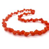 Silke Trekel, Halsschmuck I, o.T, Kunststoff, orange